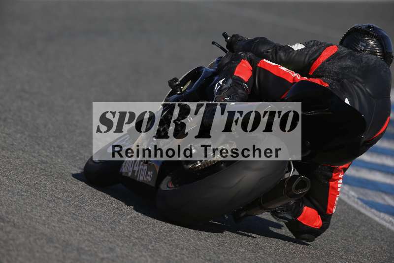 /Archiv-2024/01 26.-28.01.2024 Moto Center Thun Jerez/Gruppe gruen-green/backside